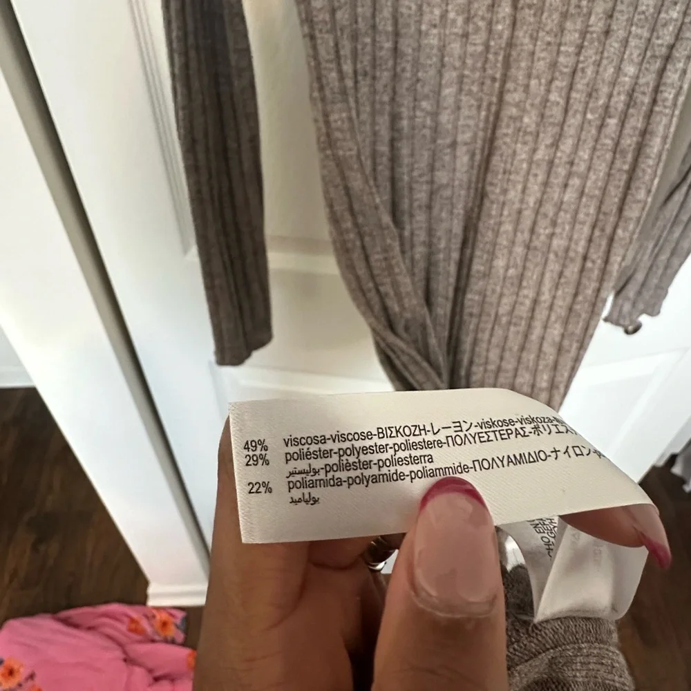 Zara Ribbed Soft Dress - Picture 5 of 5